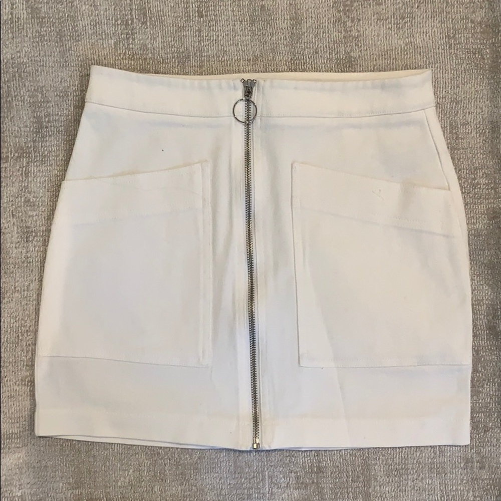 White zip up denim skirt Forever 21